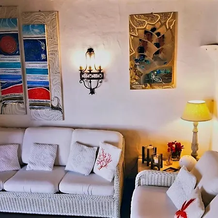 別荘 1 Minute Walk To The Beach-Breathtaking Sea Views-Private Parking-Case Mariuccia Baja Sardinia