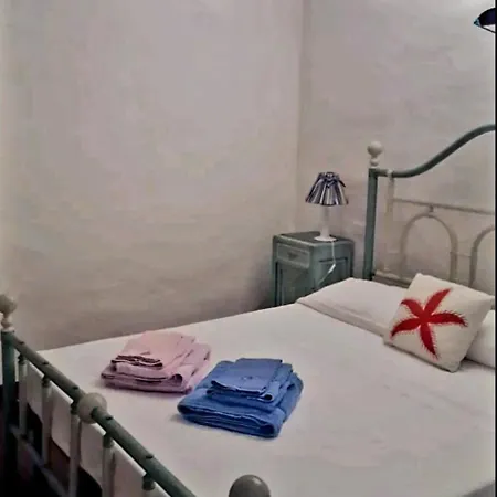 1 Minute Walk To The Beach-breathtaking Sea Views-private Parking-case Mariuccia 度假居