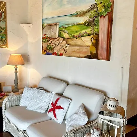 Feriehus 80 M From The Sea At Your Feet Free Parking Mariuccia *