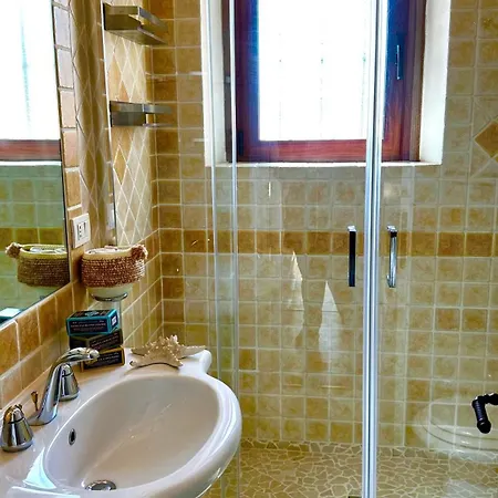 80 M From The Sea At Your Feet Free Parking Mariuccia Feriehus Baja Sardinia