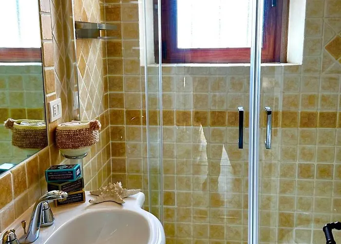 80 M From The Sea At Your Feet Free Parking Mariuccia Tatil Evi Baja Sardinya